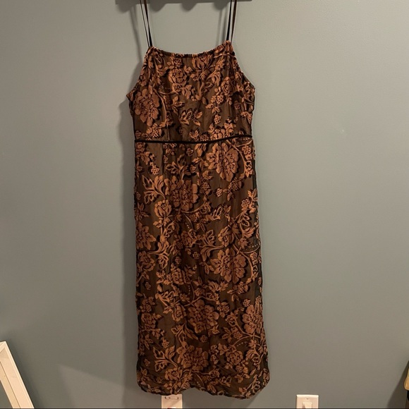 Dress Forum Square Neck Dress - Picture 3 of 10